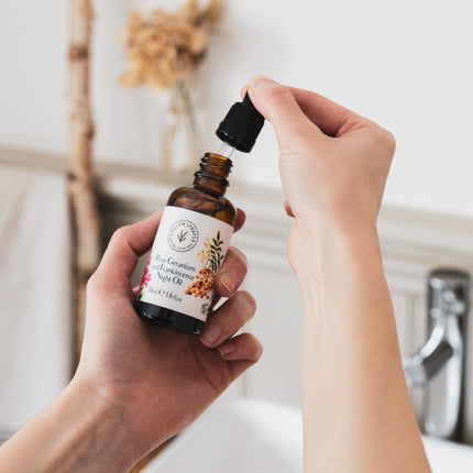 Rose Geranium and Frankincense Night Oil